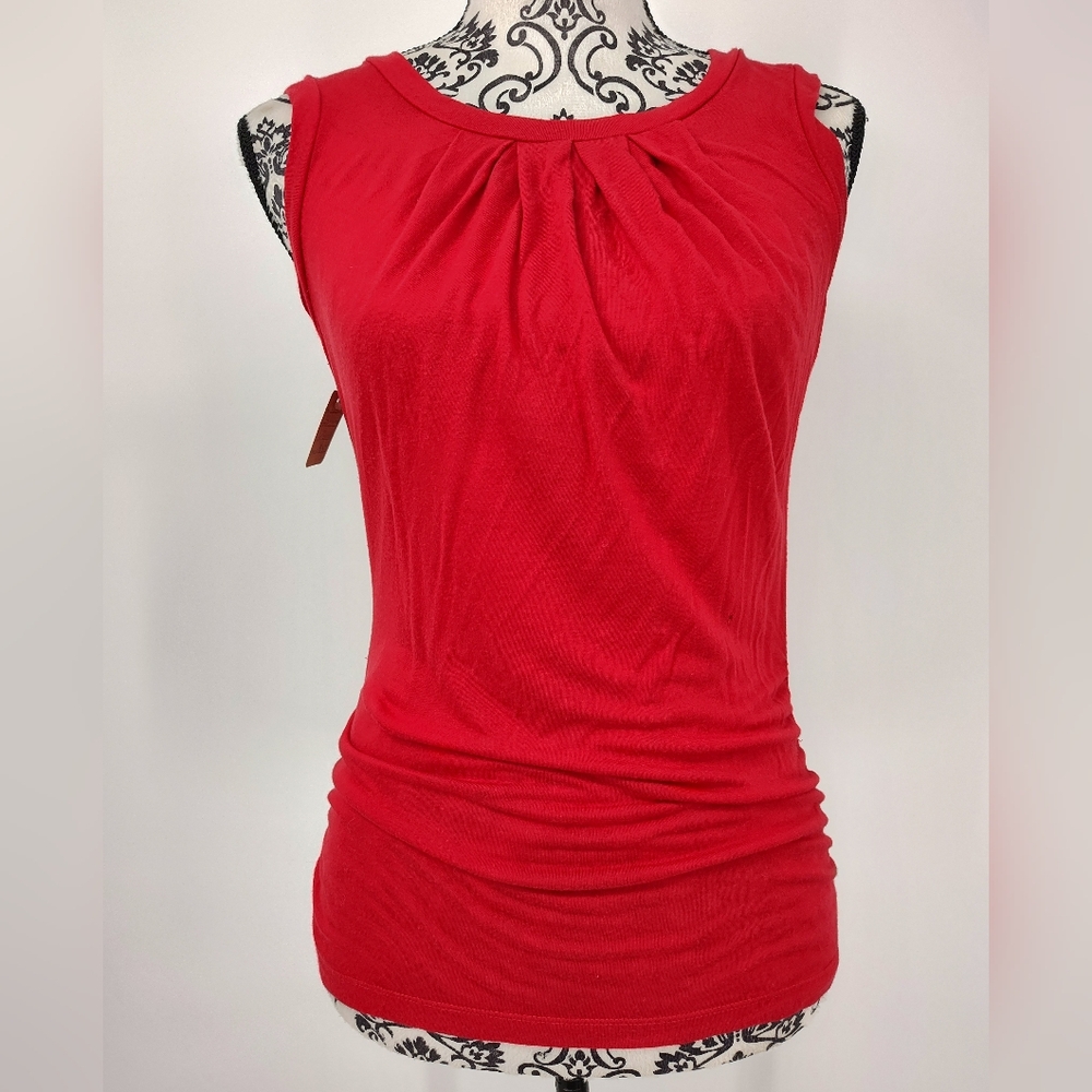 The Limited Red Ruched And Pleated Sleeveless Top Size Women's Small